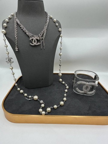 Бусы CHANEL