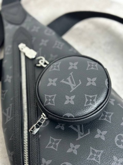 Сумка-слинг Louis Vuitton