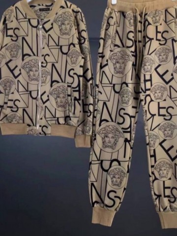 Костюм Versace