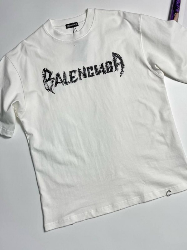 Футболка Balenciaga