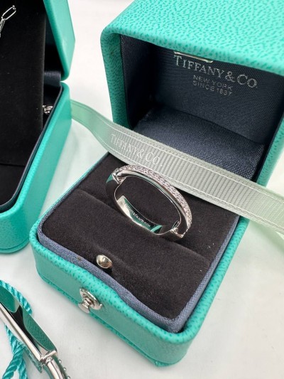 Кольцо Tiffany & Co.