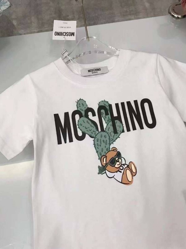 Футболка Moschino