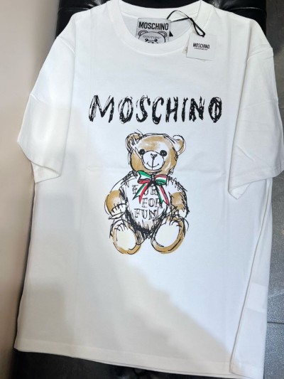 Футболка Moschino