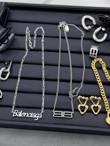 Чокер Balenciaga