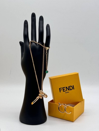 Кулон Fendi