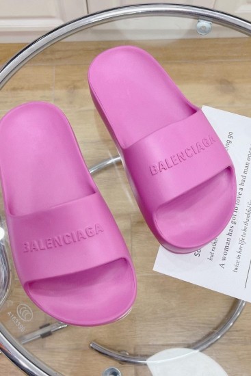 Шлепанцы Balenciaga