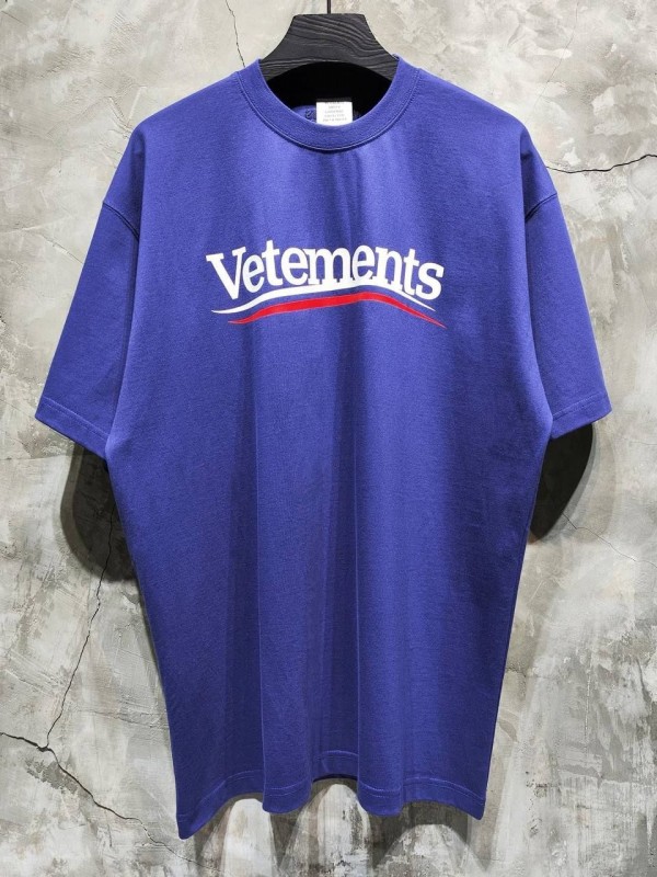 Футболка Vetements