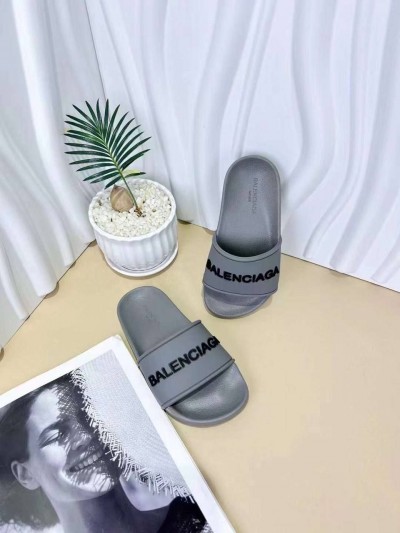 Тапочки Balenciaga