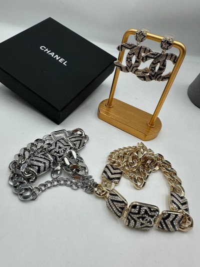 Серьги CHANEL