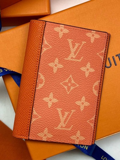 Обложка на паспорт Louis Vuitton