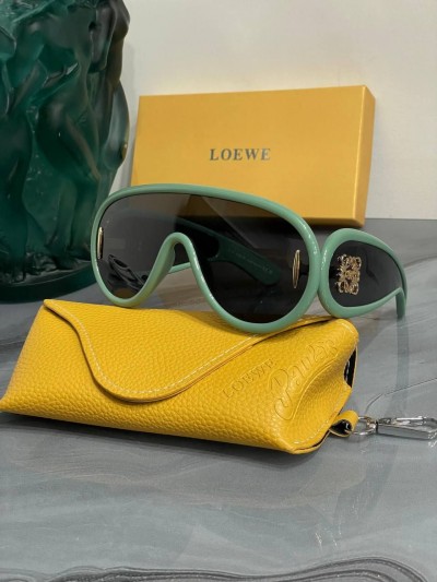 Солнцезащитные очки Loewe