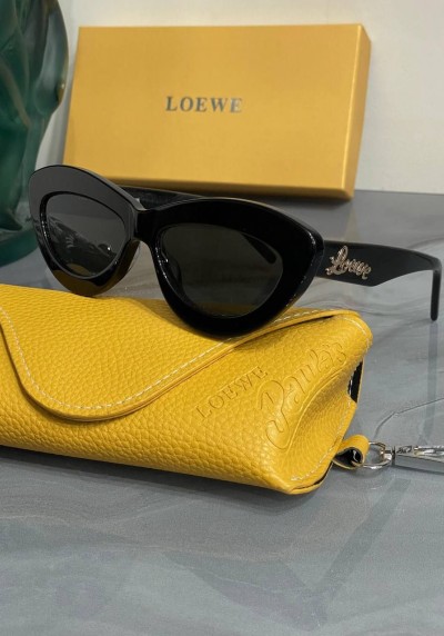 Солнцезащитные очки Loewe