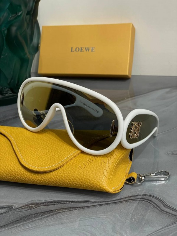 Солнцезащитные очки Loewe