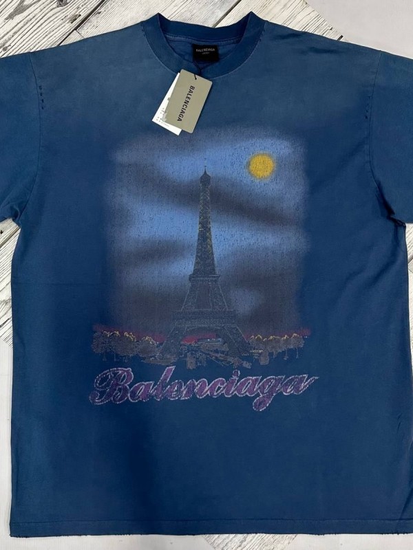 Футболка Balenciaga