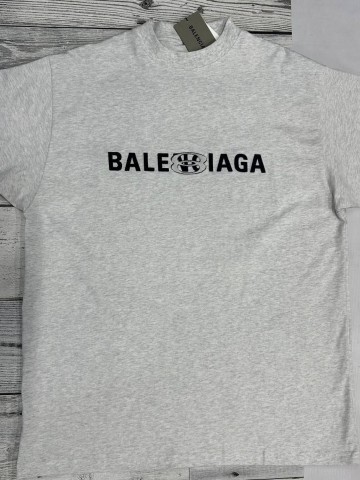 Футболка Balenciaga