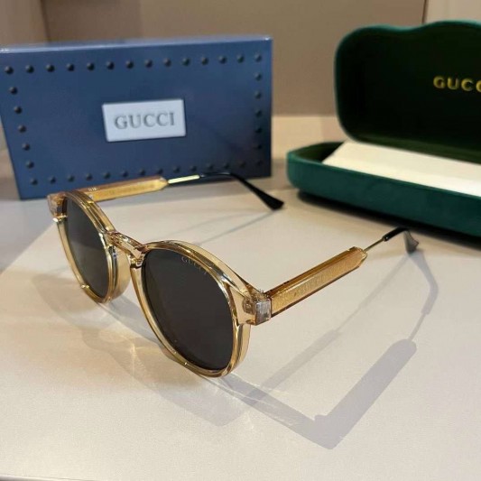 Солнцезащитные очки Gucci