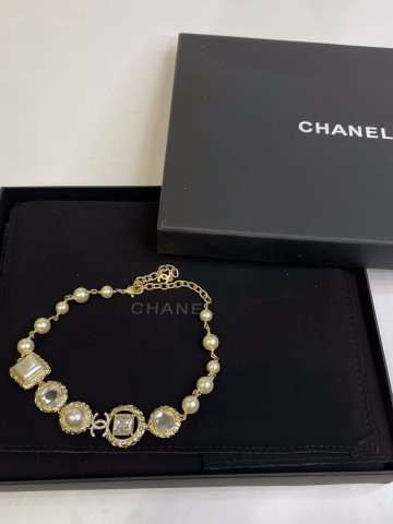 Бусы CHANEL