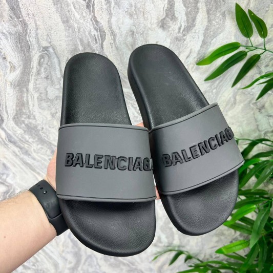 Шлепанцы Balenciaga