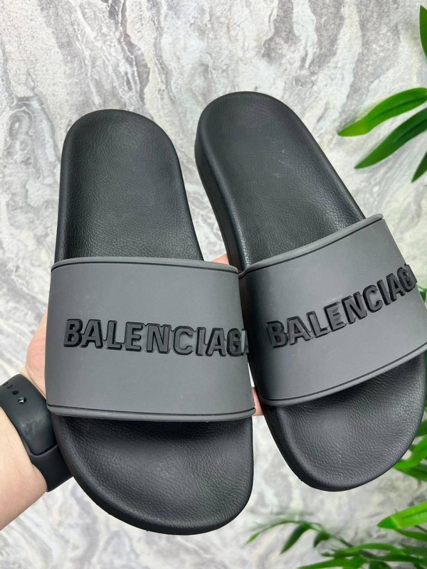 Шлепанцы Balenciaga