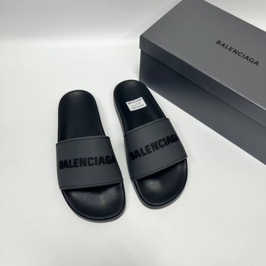 Шлепанцы Balenciaga