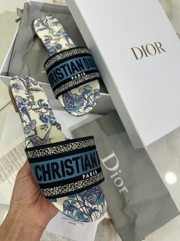 Шлепанцы Dior