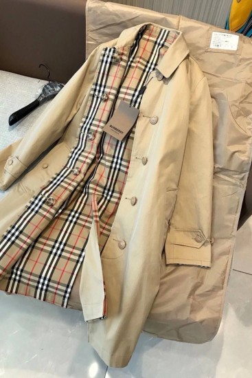 Плащ Burberry