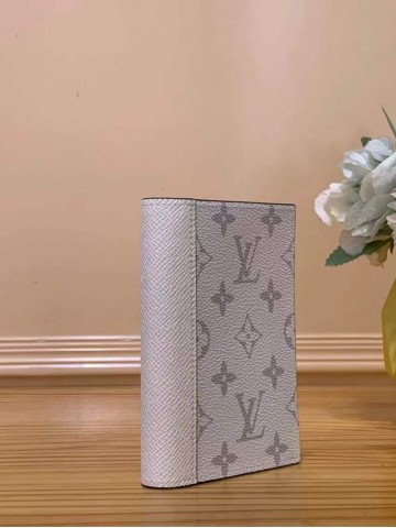 Обложка на паспорт Louis Vuitton