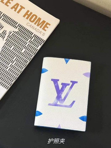 Обложка на паспорт Louis Vuitton
