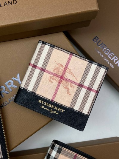 Кошелек Burberry