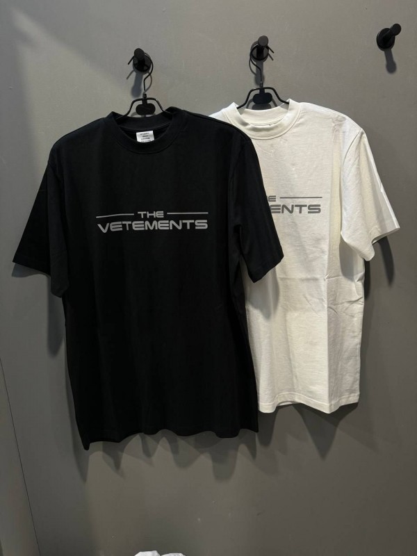 Футболка Vetements