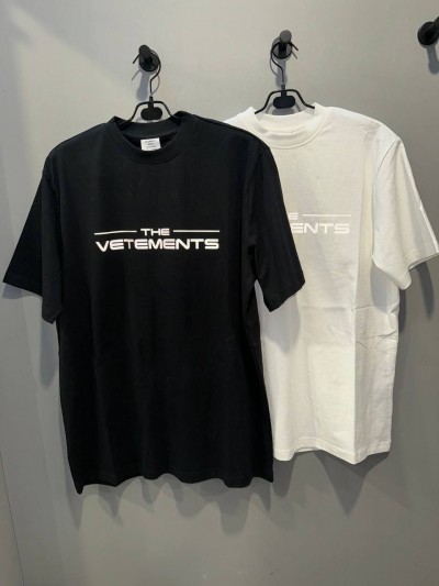 Футболка Vetements