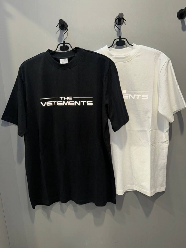 Футболка Vetements