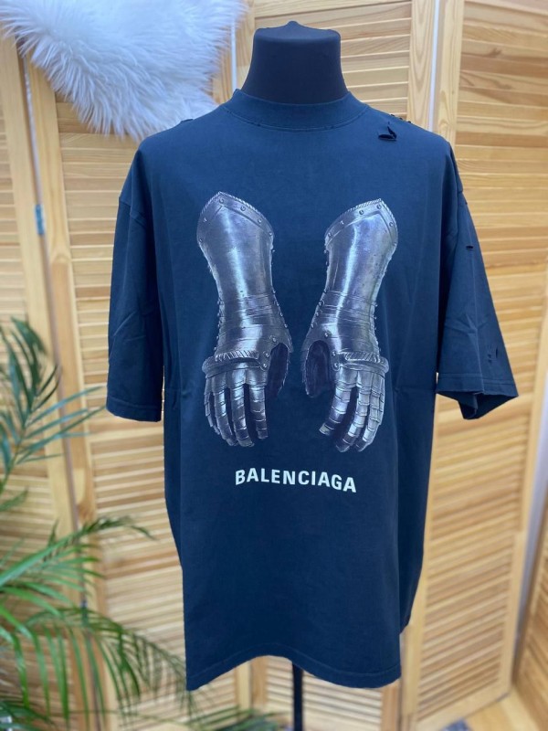 Футболка Balenciaga