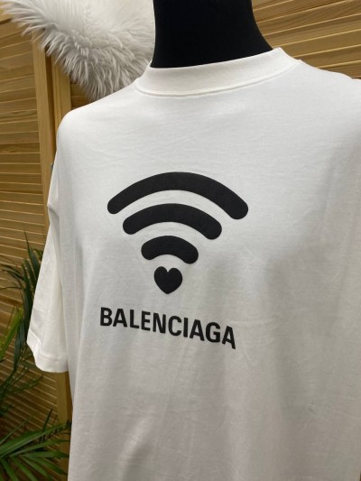 Футболка Balenciaga