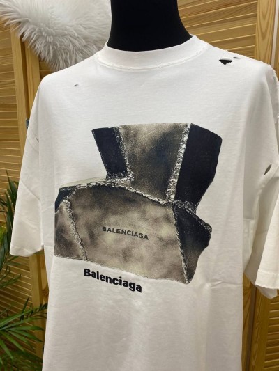 Футболка Balenciaga