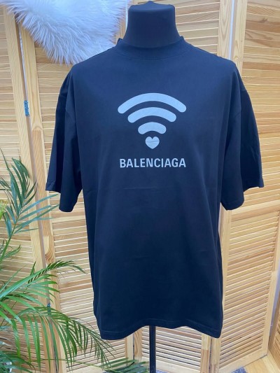 Футболка Balenciaga