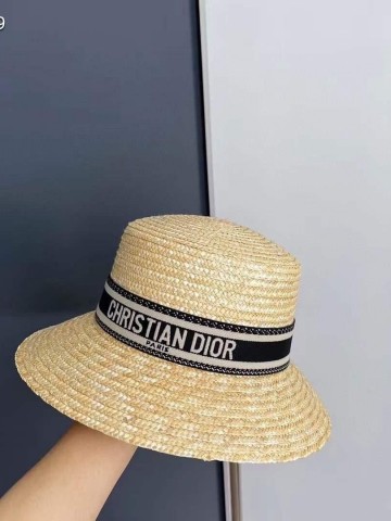Шляпа Dior