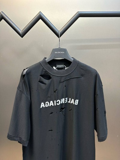 Футболка Balenciaga