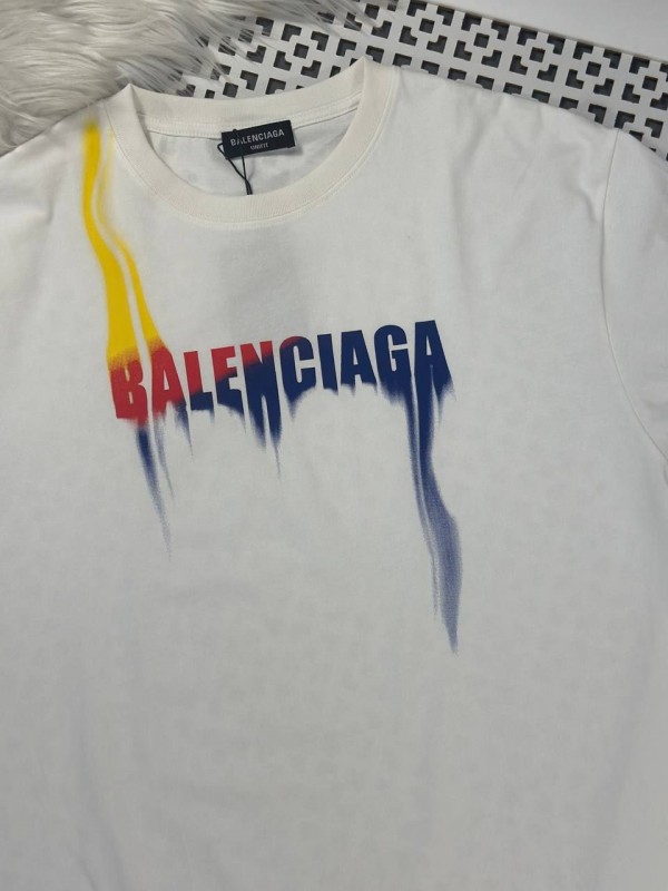 Футболка Balenciaga