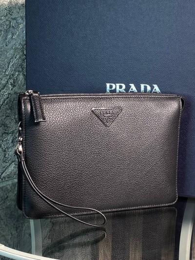 Клатч Prada