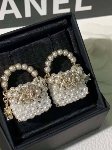 Серьги CHANEL