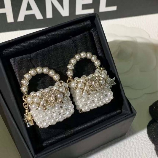 Серьги CHANEL