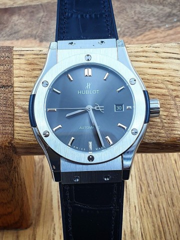 Часы Hublot