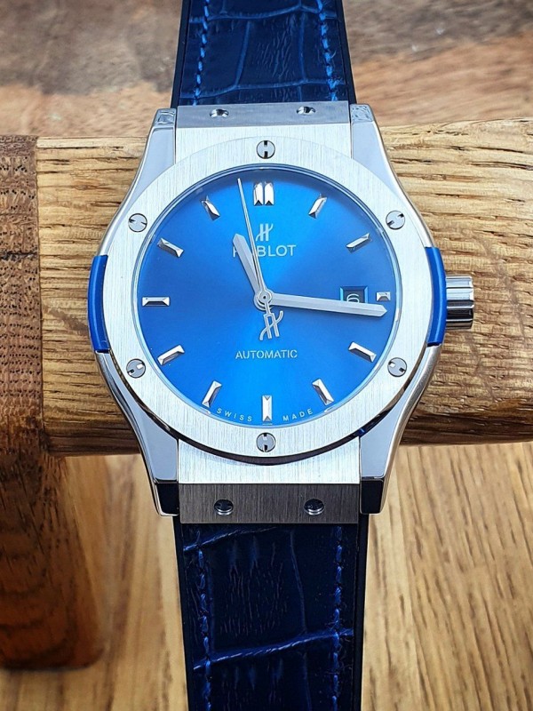 Часы Hublot