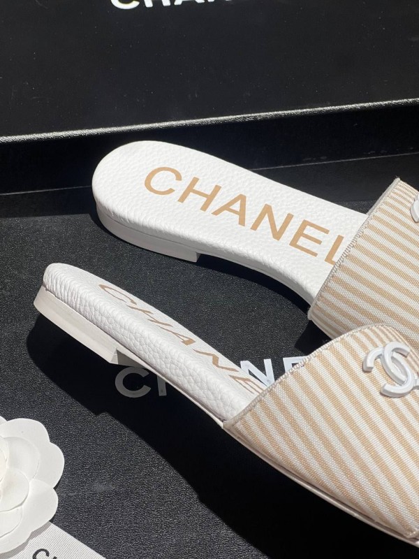 Шлепанцы CHANEL