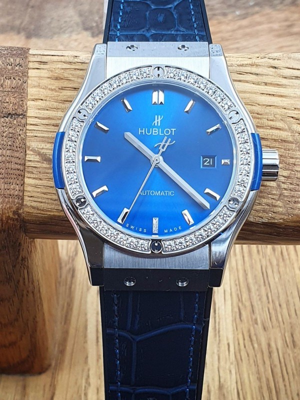 Часы Hublot