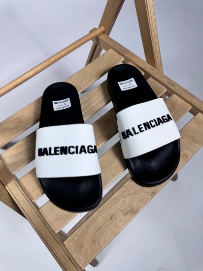 Шлепанцы Balenciaga