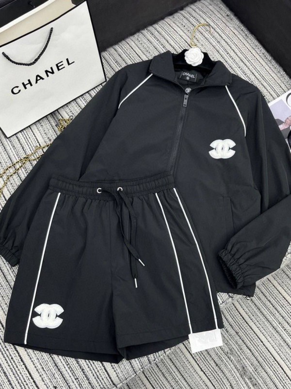 Спортивный костюм CHANEL