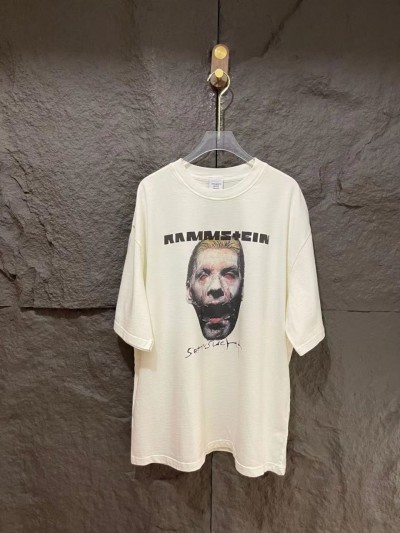 Футболка Vetements