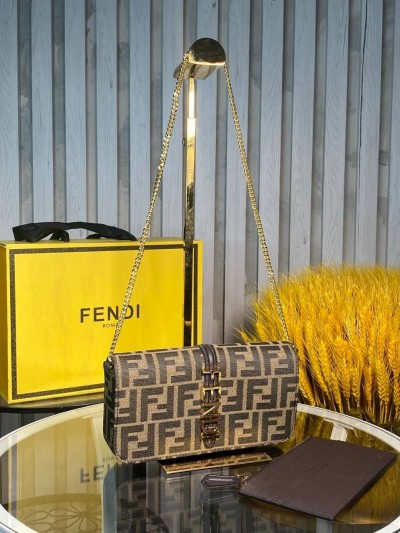 Сумка Fendi